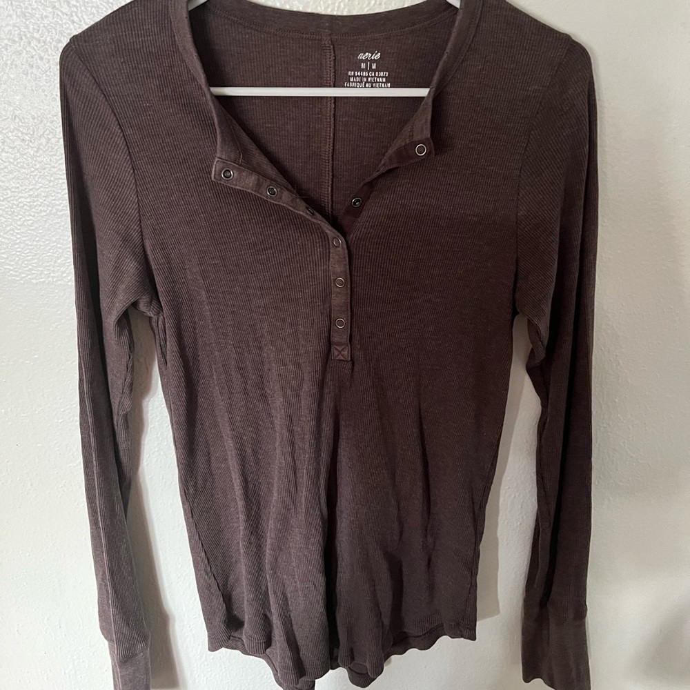 Long sleeve button up